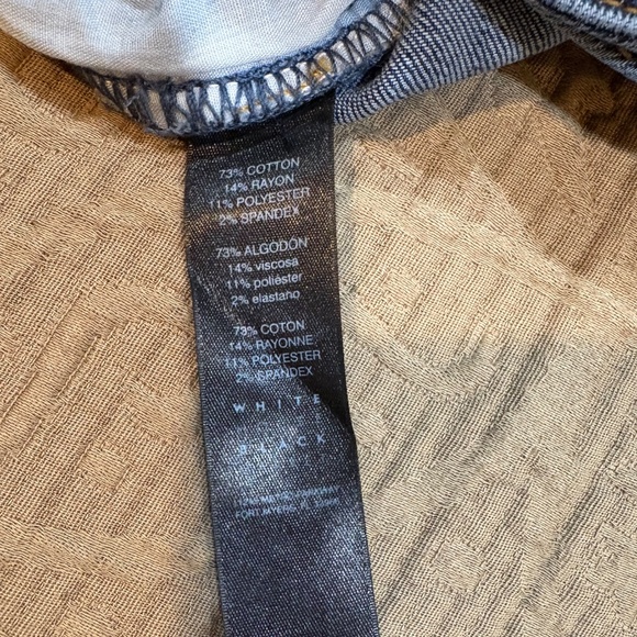 The Straight WHBM Jeans Distressed Women's 2 - Picture 5 of 7